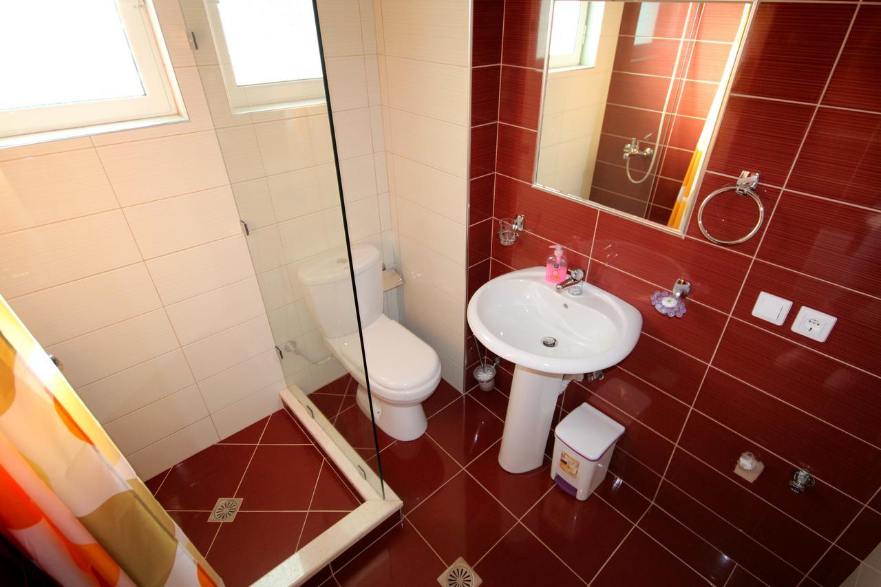 Jb Apartments Sarande Exterior photo